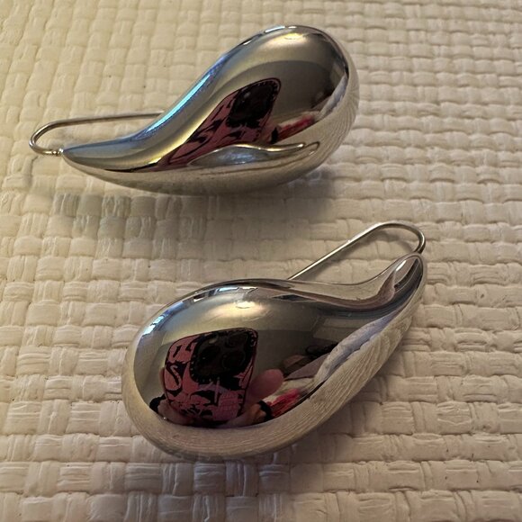 Signed Monet Silver Tone Teardrop Earrings - Picture 1 of 4